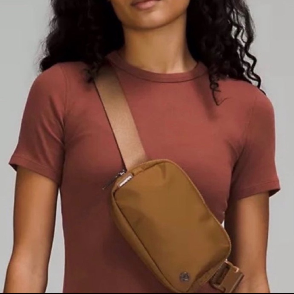 NWT Lululemon Everywhere Belt Bag Burnt Caramel